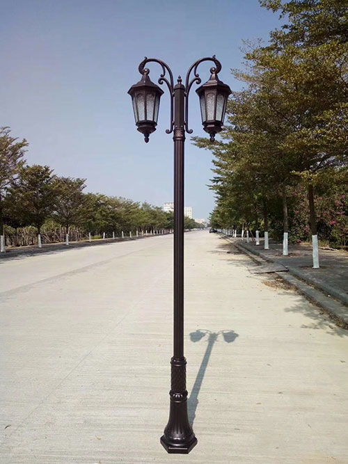 文山景观灯 三羊灯具价格解析与景观灯生产全览